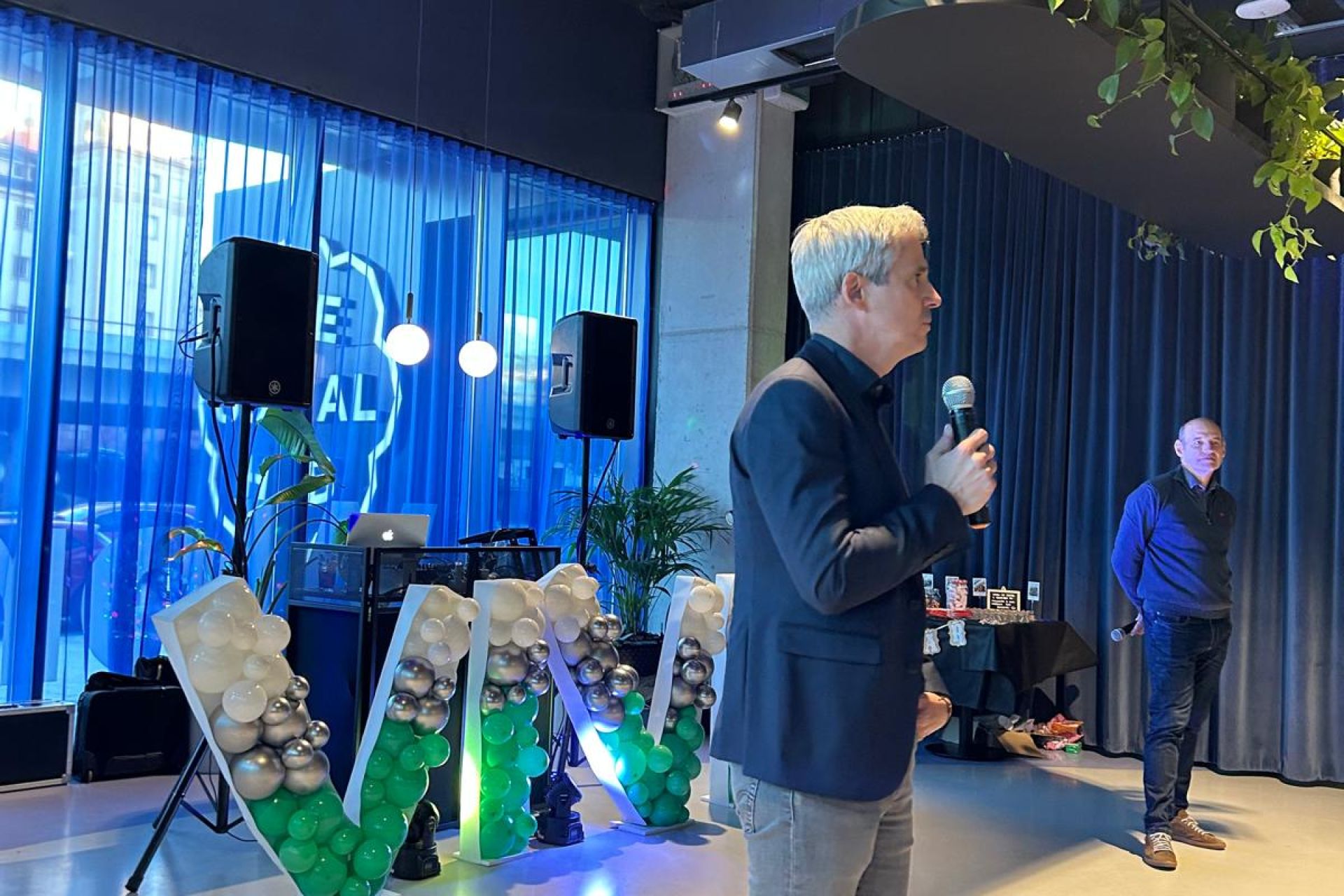 VIVEbiotech Celebrates 10 Years During Annual Christmas Gathering