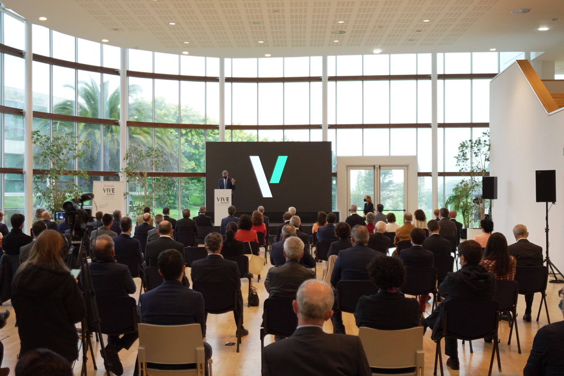VIVEbiotech launches lentiviral vector manufacturing plant for cell and gene therapy sector