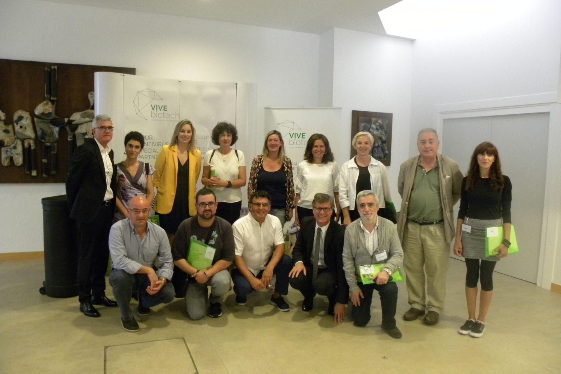 The Economic Promotion Commission of the General Councils of Gipuzkoa visits VIVEbiotech